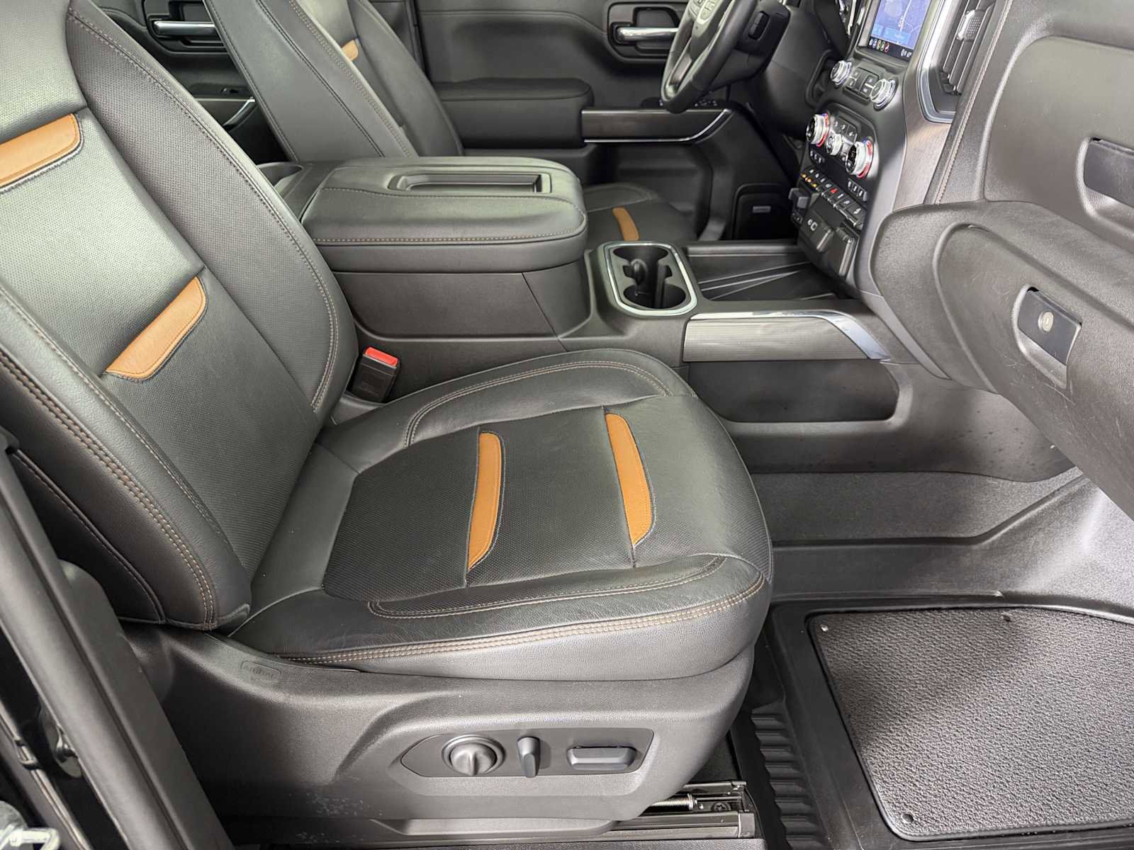 Used 2021 GMC Sierra 1500 AT4 w/ AT4 Premium Package AWD/4WD image 15