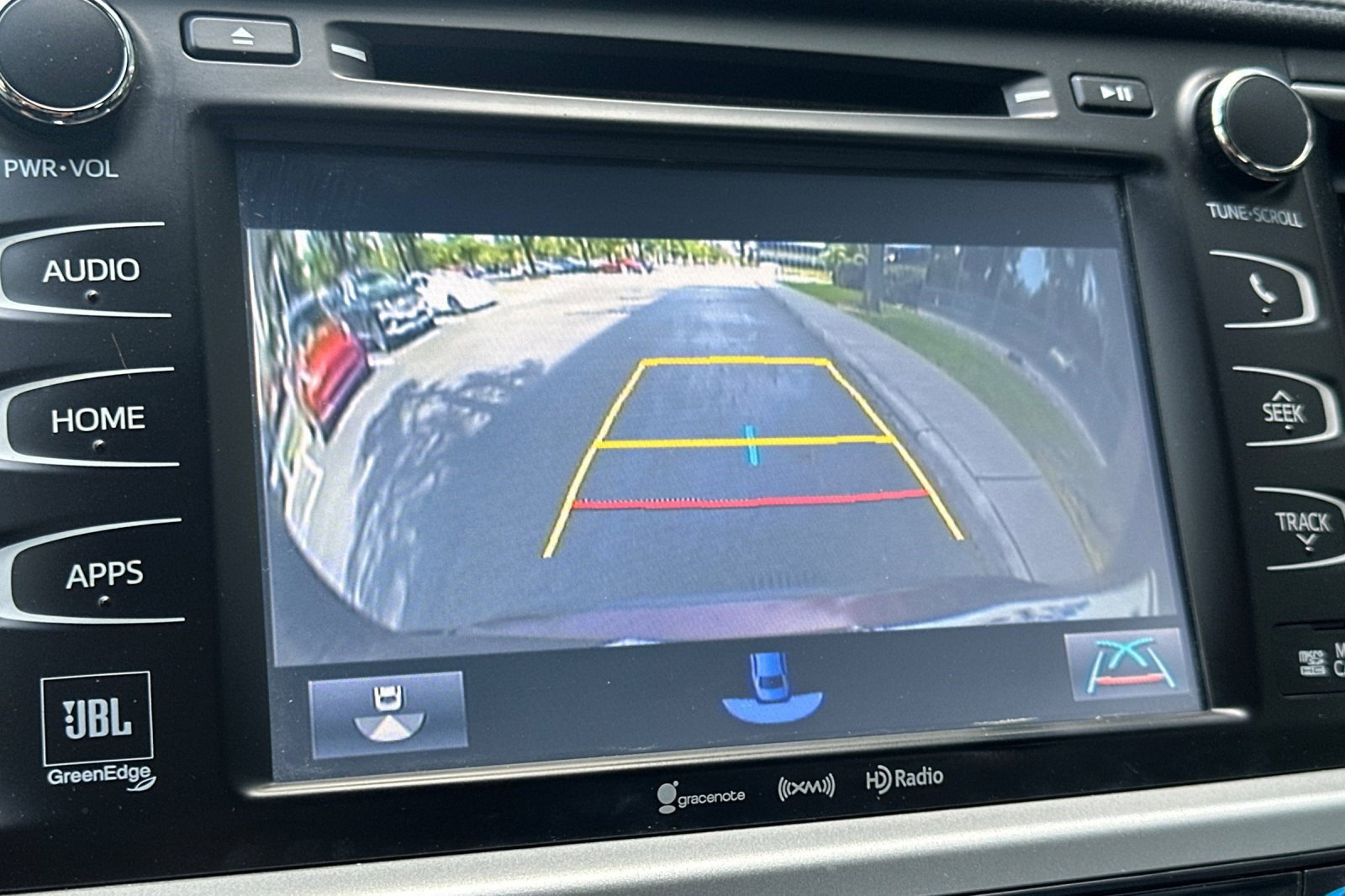 Used 2017 Toyota Highlander Limited Platinum AWD/4WD image 26