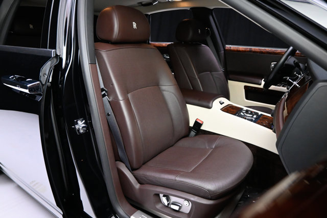 Used 2012 Rolls-Royce Ghost RWD image 10
