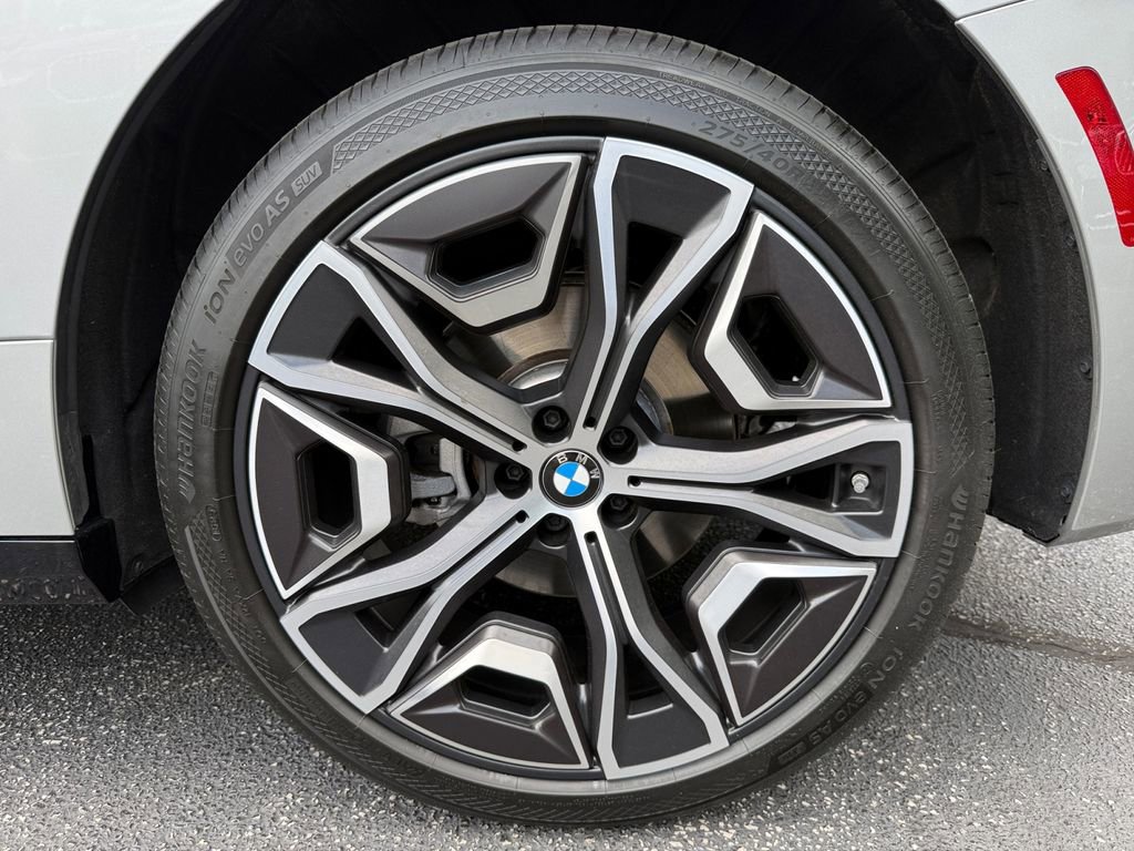 Certified 2026 BMW iX xDrive60 AWD/4WD image 16