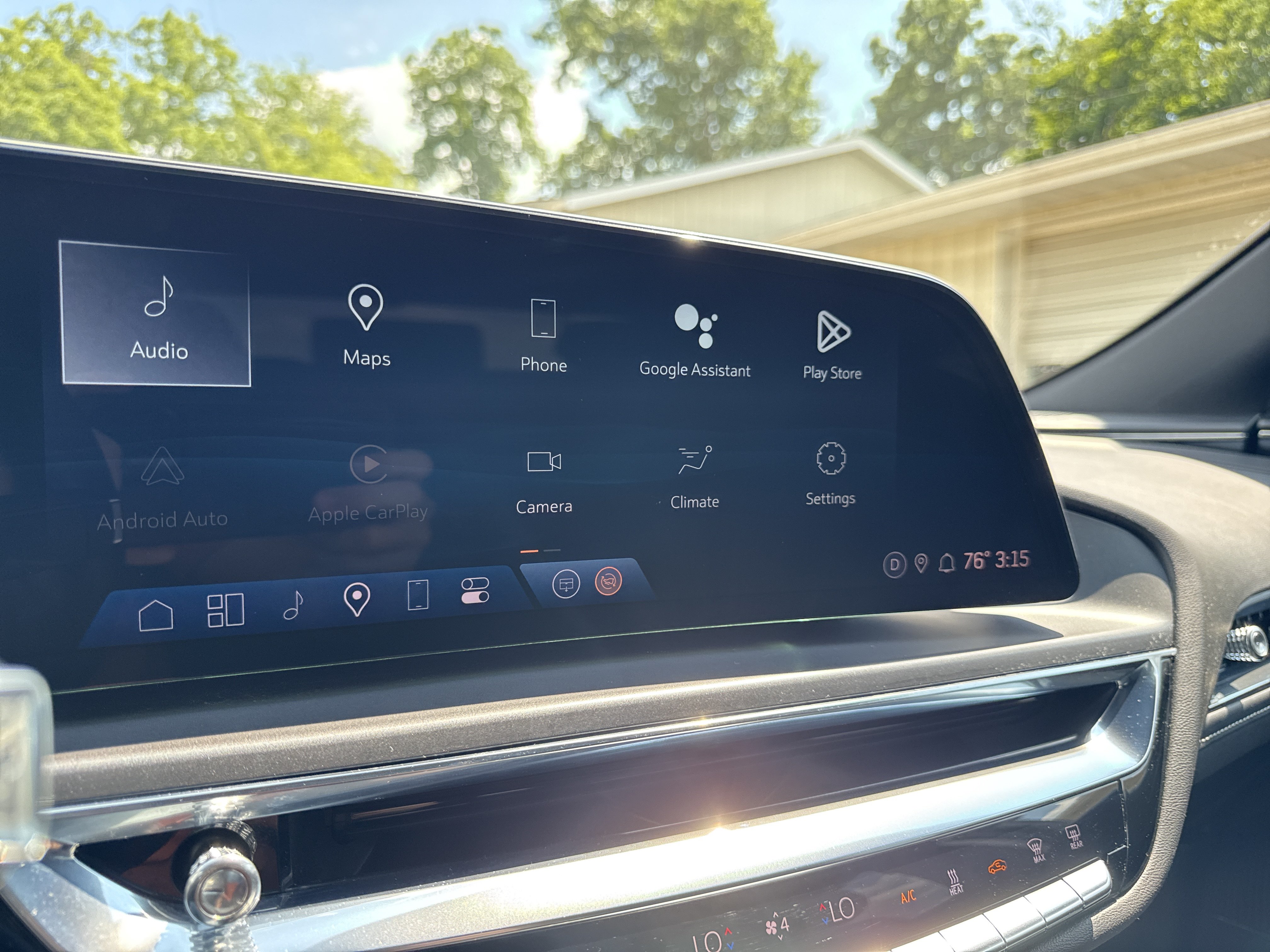 Used 2024 Cadillac Lyriq Tech AWD/4WD image 18