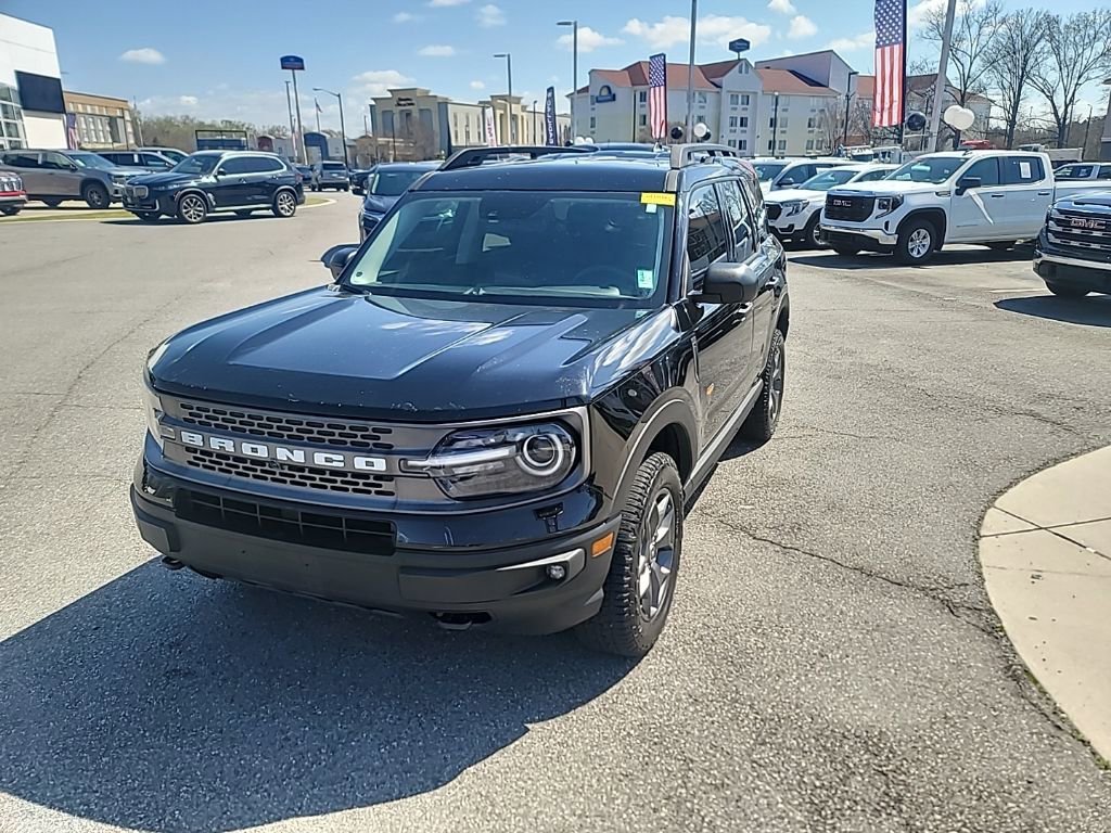 Used 2021 Ford Bronco Sport Badlands image 2