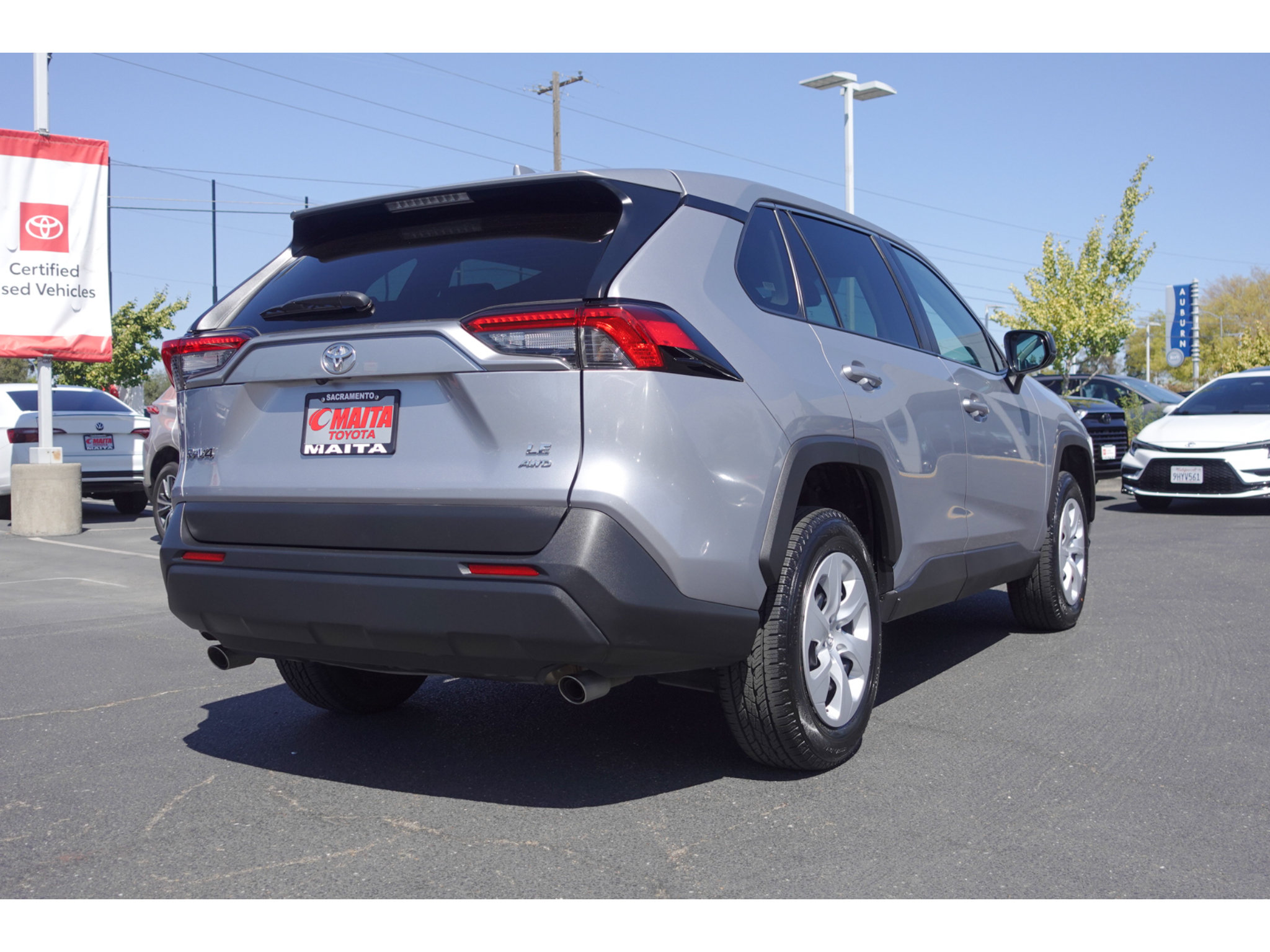 Certified 2025 Toyota RAV4 LE AWD/4WD image 3