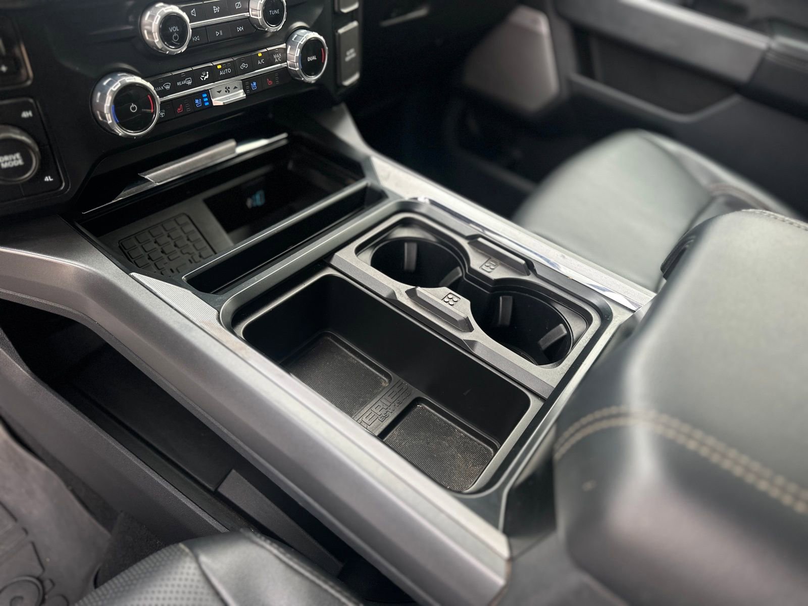 Used 2023 Ford F350 Lariat w/ Lariat Ultimate Package image 40