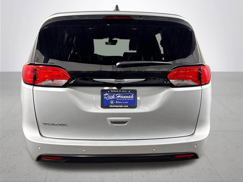 New 2026 Chrysler Voyager LX image 7