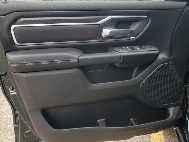 New 2026 RAM 1500 4x4 Crew Cab image 11