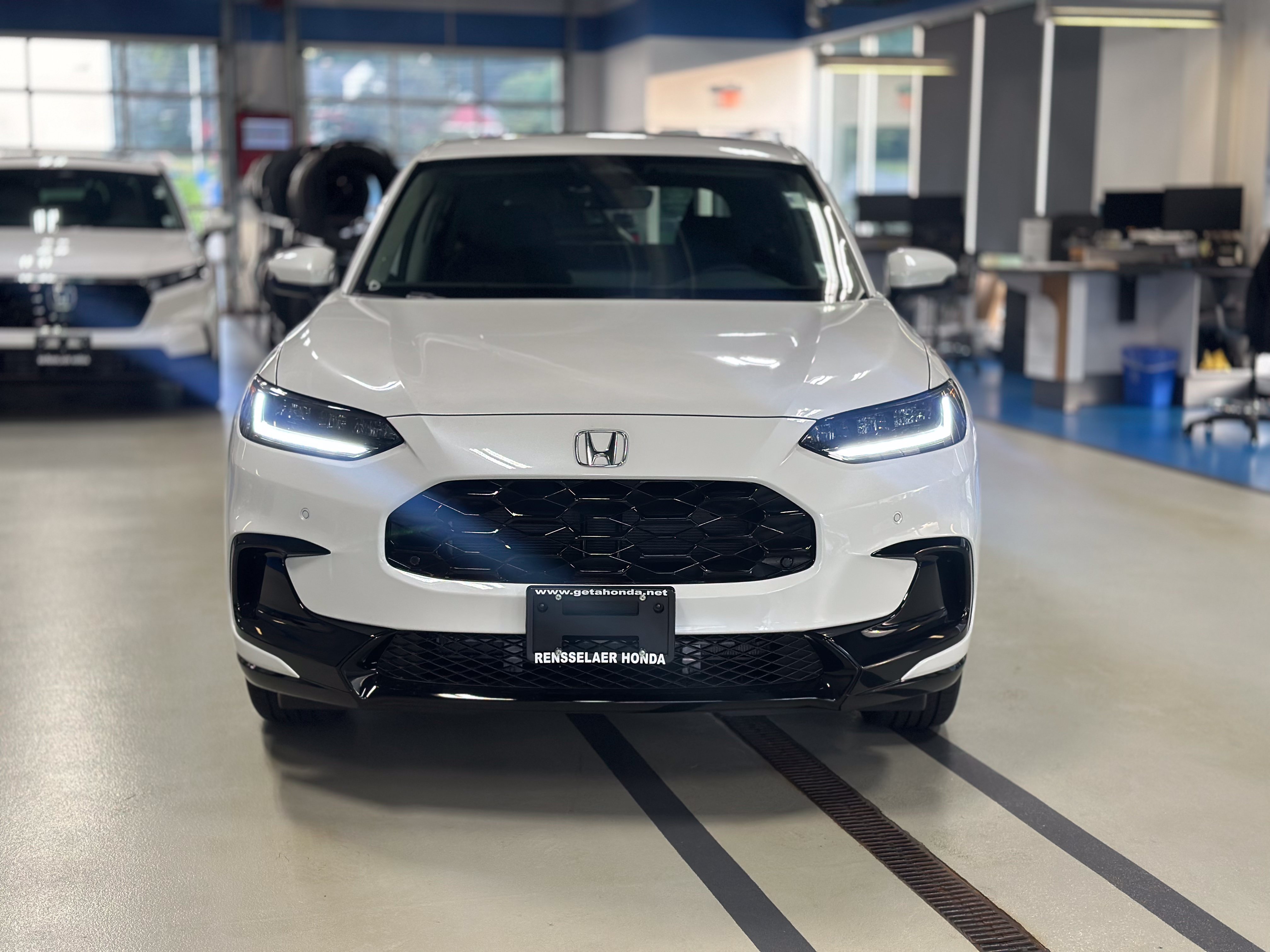 New 2027 Honda HR-V EX-L image 2