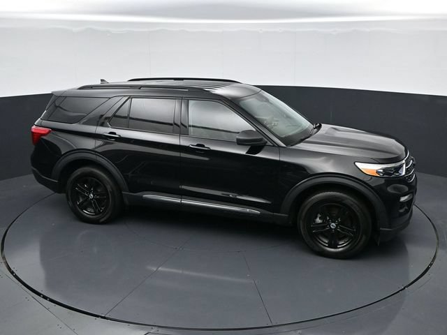 Used 2023 Ford Explorer XLT w/ Equipment Group 202A AWD/4WD image 38