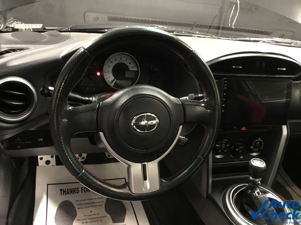 Used 2013 Scion FR-S RWD image 30