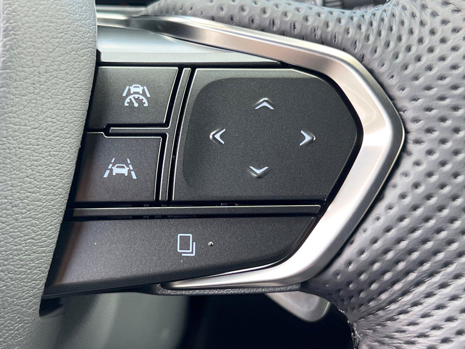 New 2026 Lexus TX 500h AWD image 19