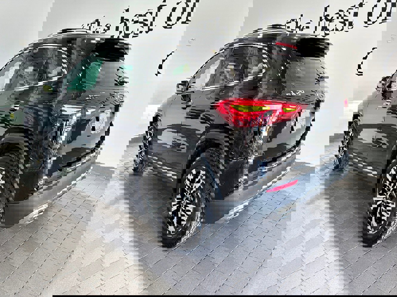 Certified 2025 Mercedes-Benz GLA 250 4MATIC w/ Exclusive Package image 6