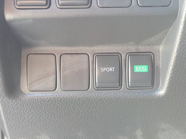 Used 2017 Nissan Rogue S FWD image 22