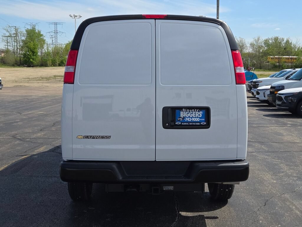 New 2026 Chevrolet Express 2500 Extended w/ Enhanced Convenience Package RWD image 13