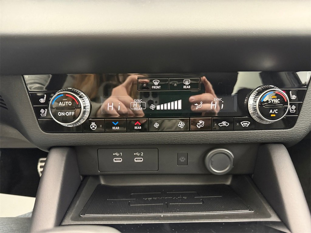 New 2025 Mitsubishi Outlander SEL image 33