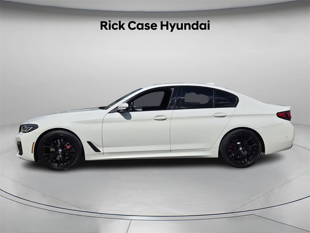 Used 2021 BMW 530i w/ M Sport Package image 3