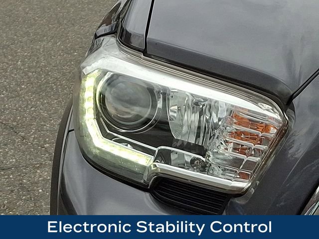 Used 2018 Toyota Tacoma Limited image 11