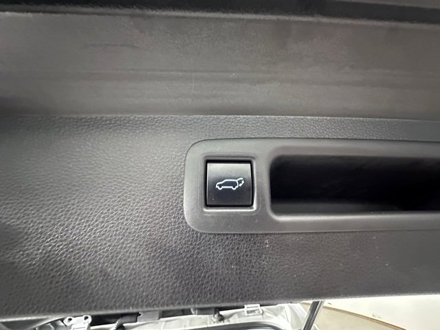 Used 2022 Toyota Highlander XLE image 17