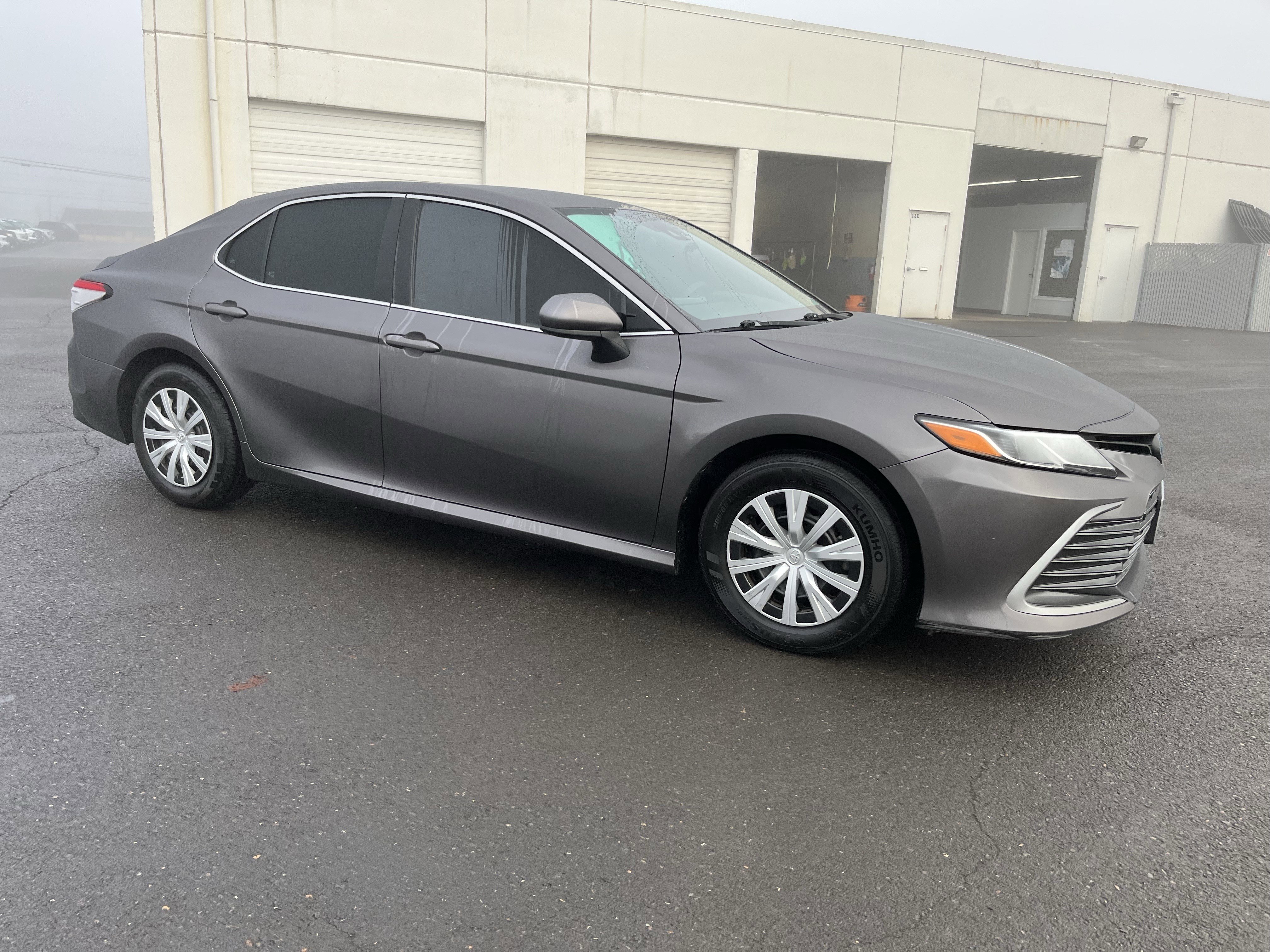 Used 2022 Toyota Camry LE image 7