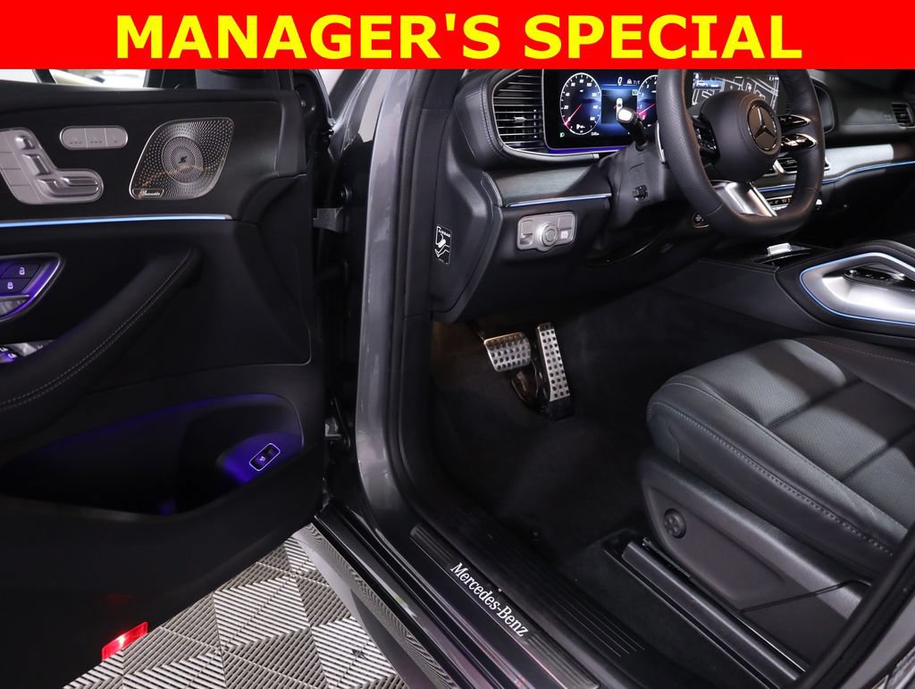Used 2025 Mercedes-Benz GLS 450 4MATIC image 29