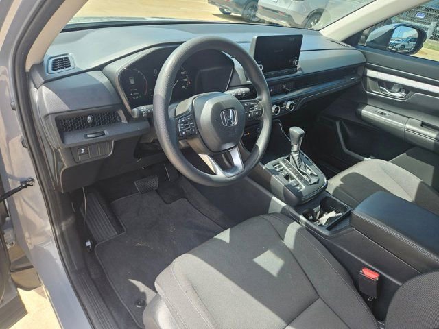Used 2025 Honda CR-V LX image 12