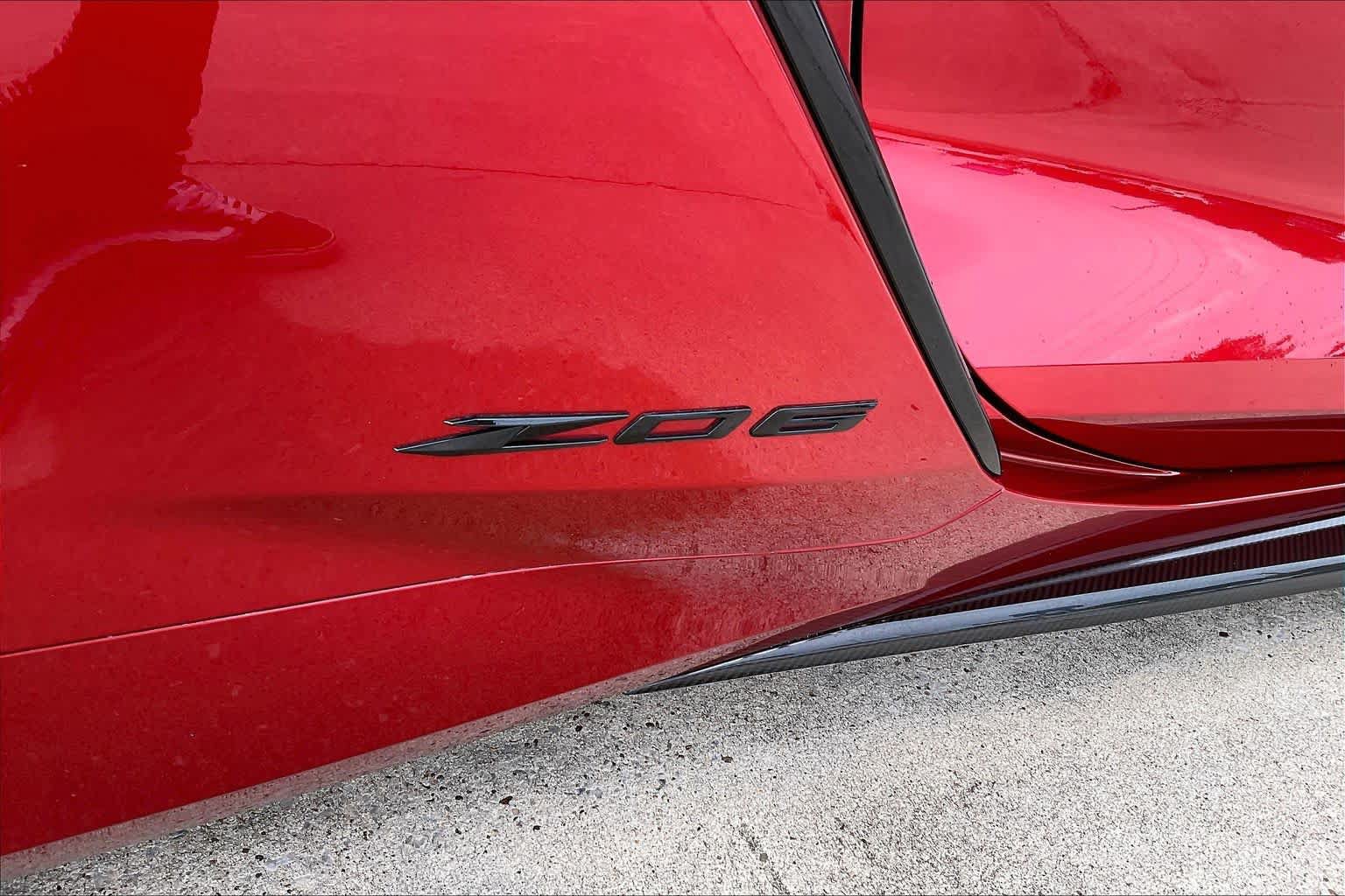 Used 2025 Chevrolet Corvette Z06 RWD image 9
