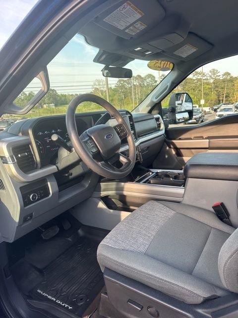 Used 2025 Ford F350 XLT w/ 360-Degree Camera Package AWD/4WD image 12