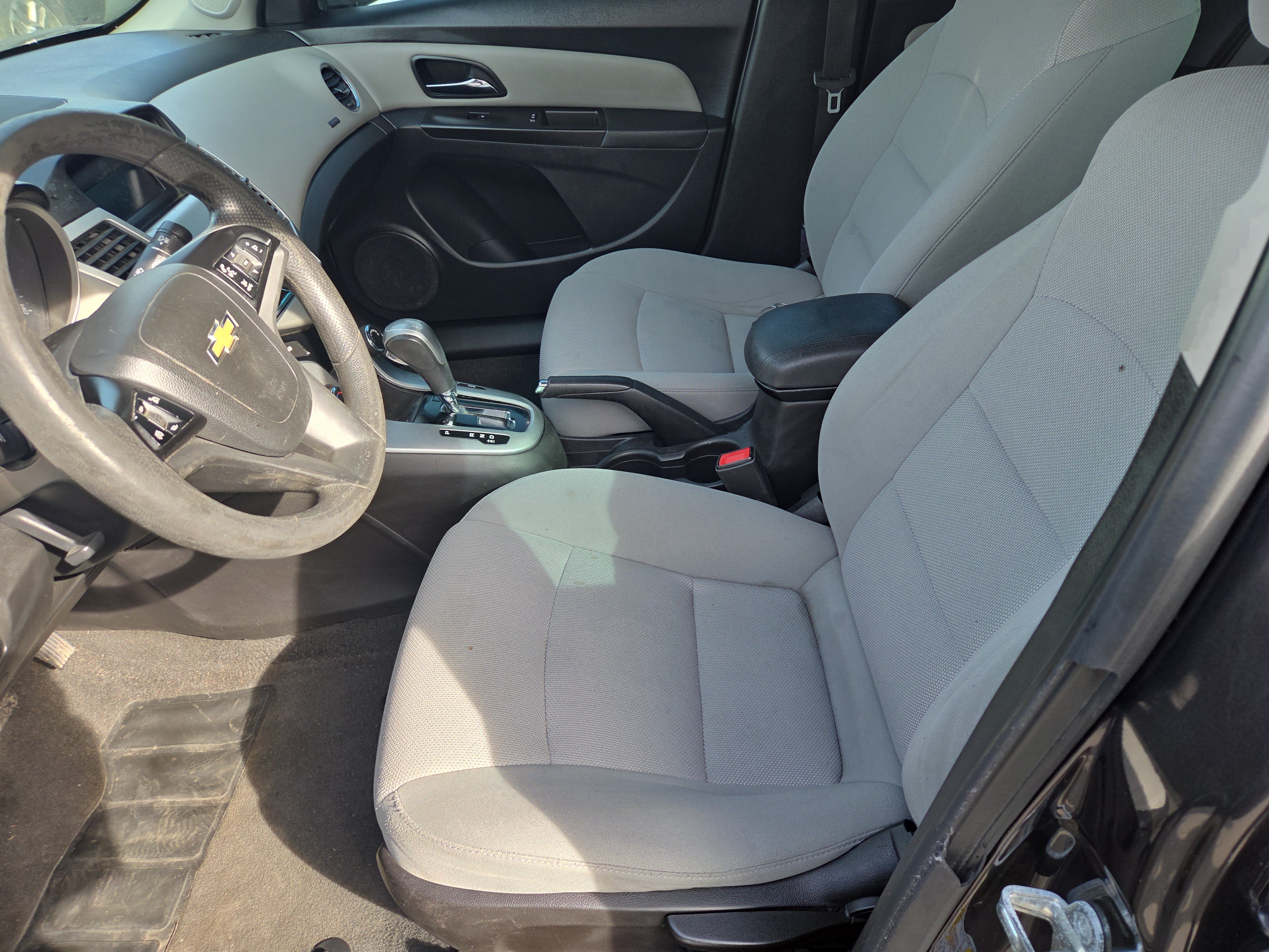 Used 2015 Chevrolet Cruze LT FWD image 10