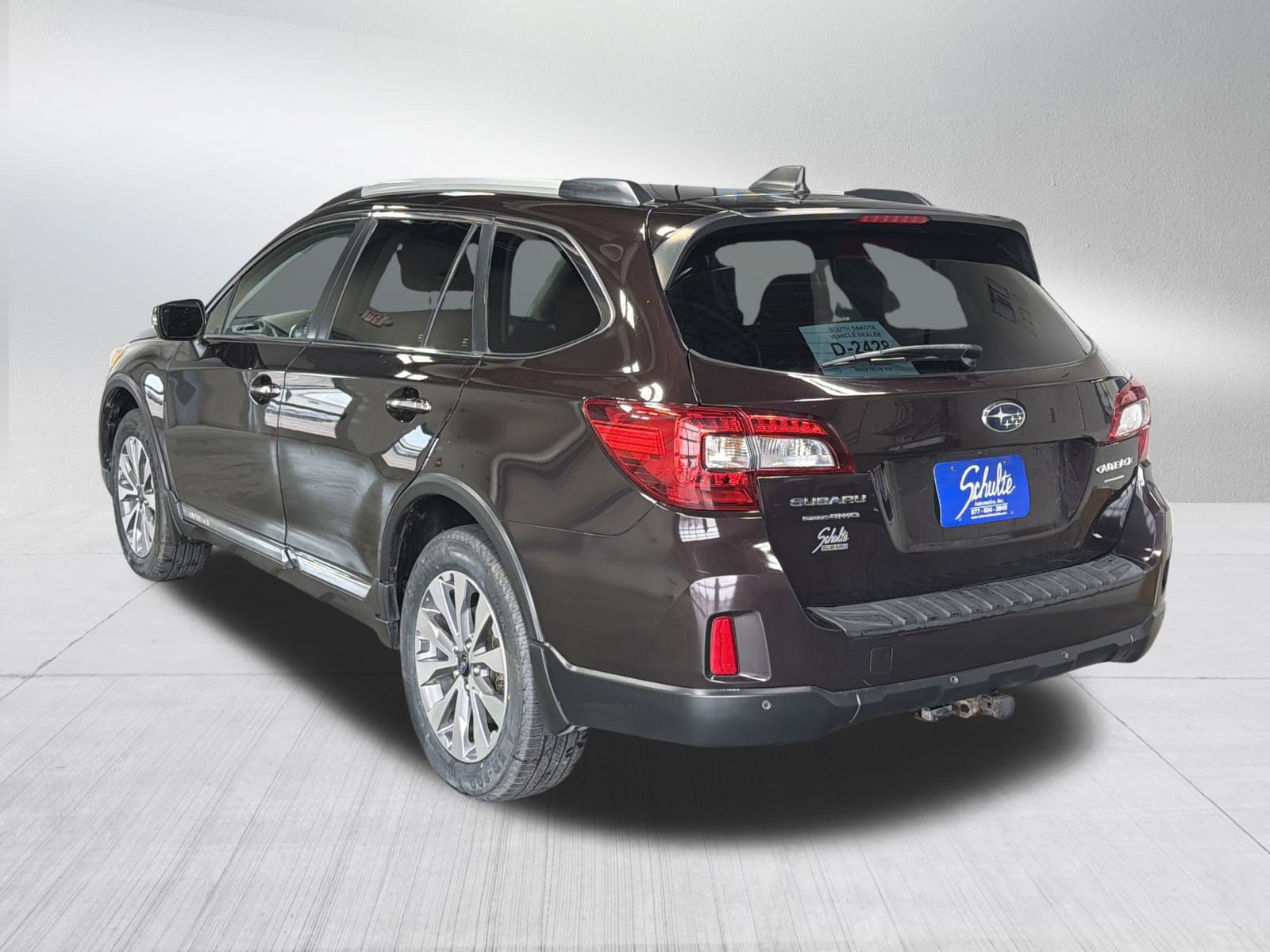 Used 2017 Subaru Outback 2.5i Touring w/ Popular Package #5A image 5