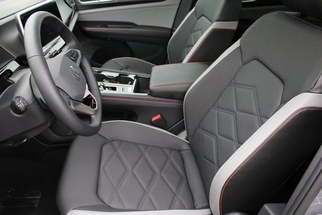 New 2024 Volkswagen Atlas Peak Edition SEL image 6