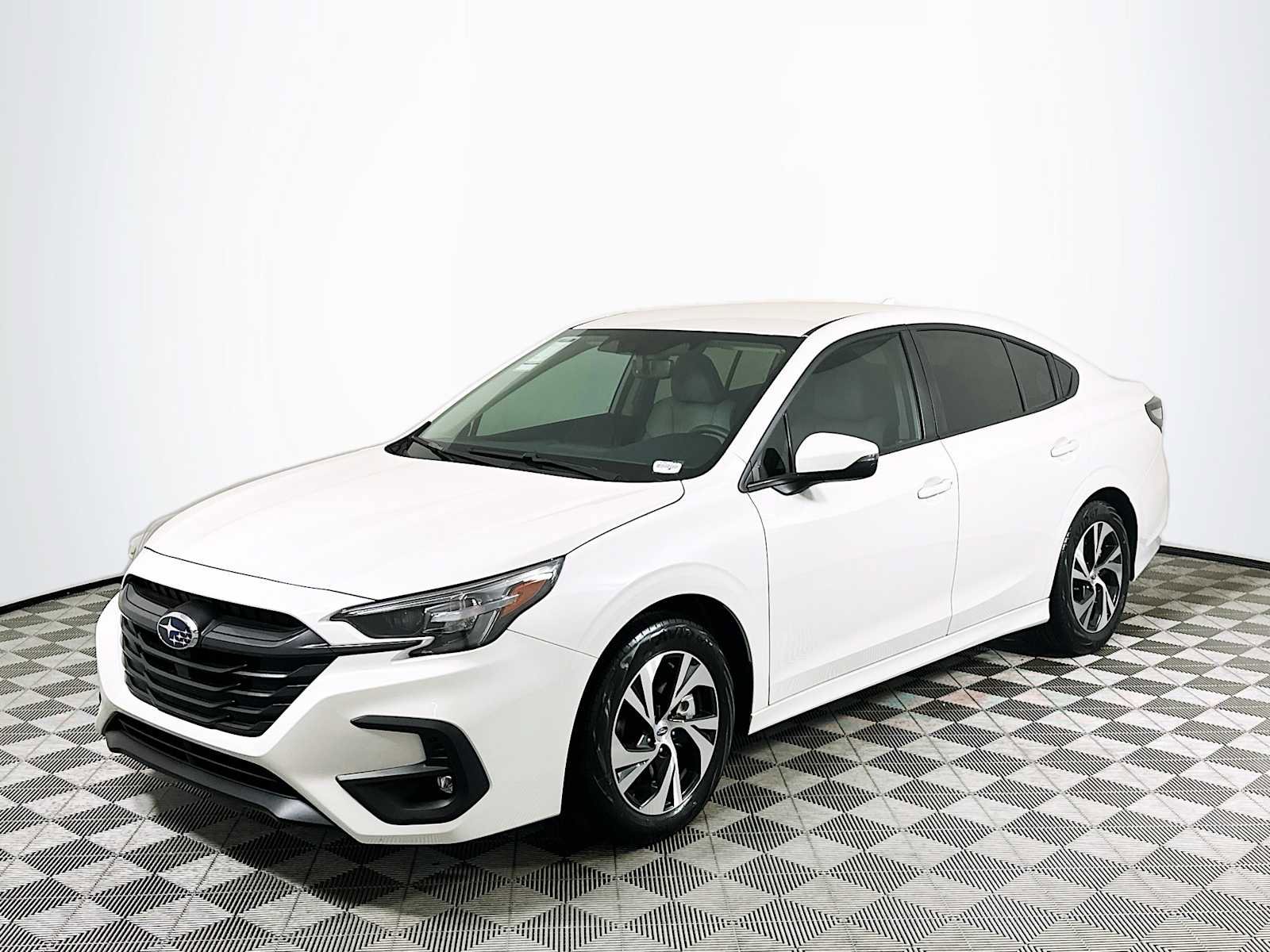 Certified 2025 Subaru Legacy Premium w/ Popular Package #1A image 3