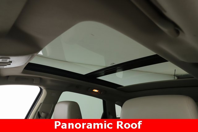 Used 2016 Cadillac SRX Luxury w/ Driver Awareness Package image 18