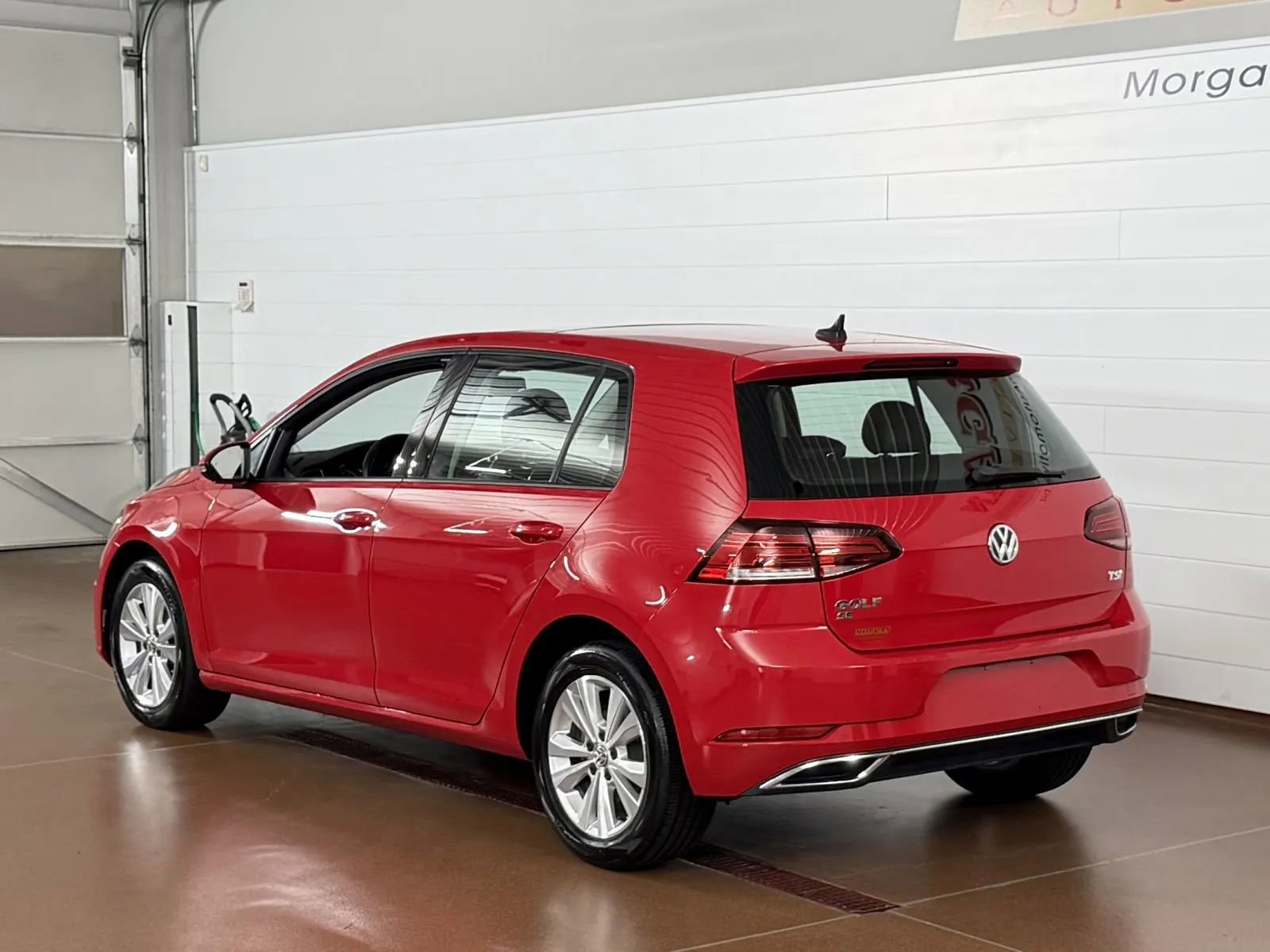 Used 2018 Volkswagen Golf SE FWD image 5