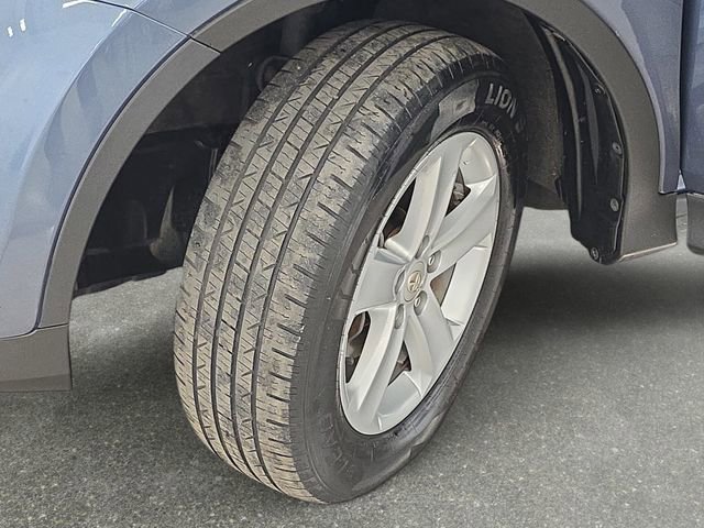 Used 2014 Toyota RAV4 XLE FWD image 32