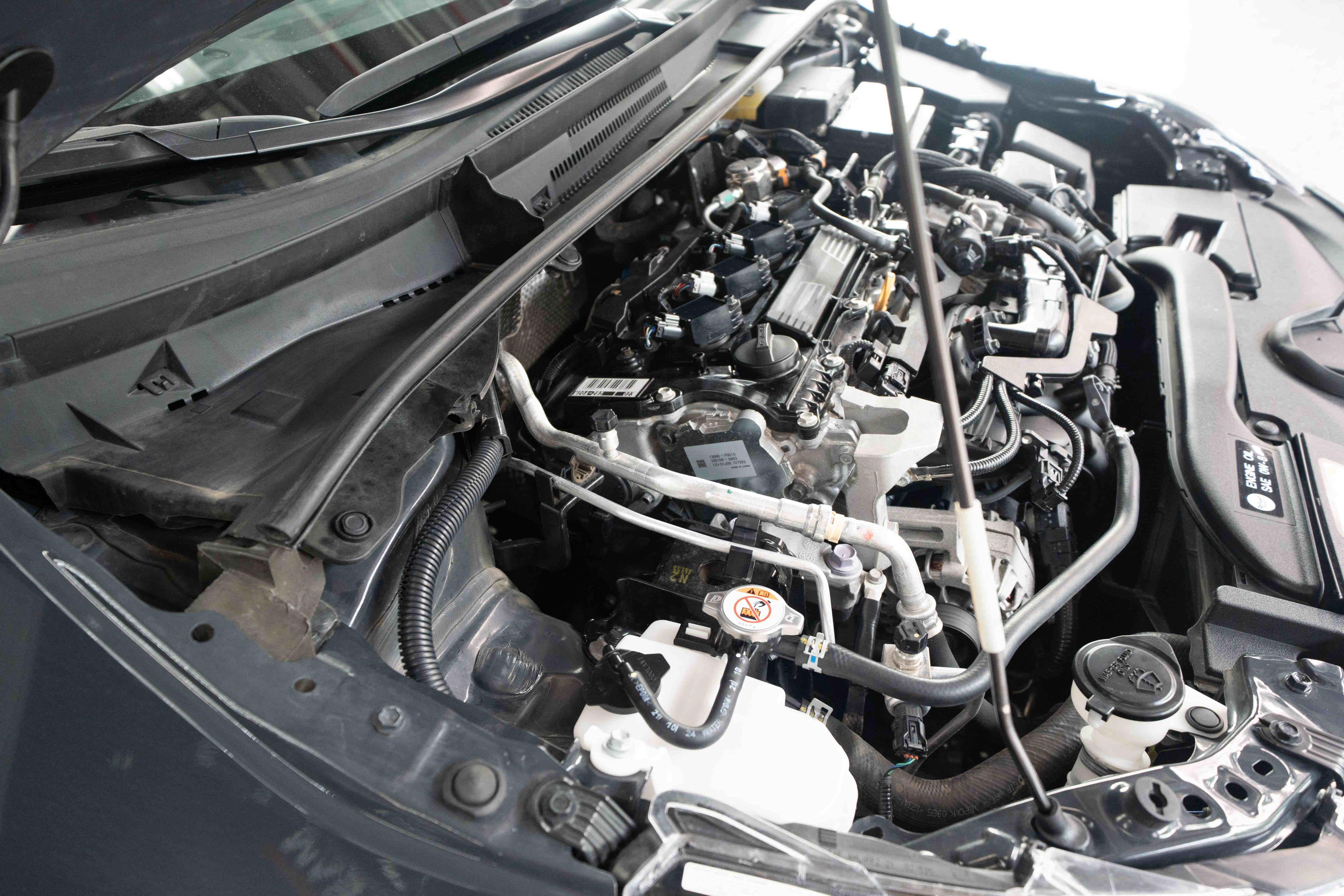 Used 2025 Toyota Corolla LE FWD image 31