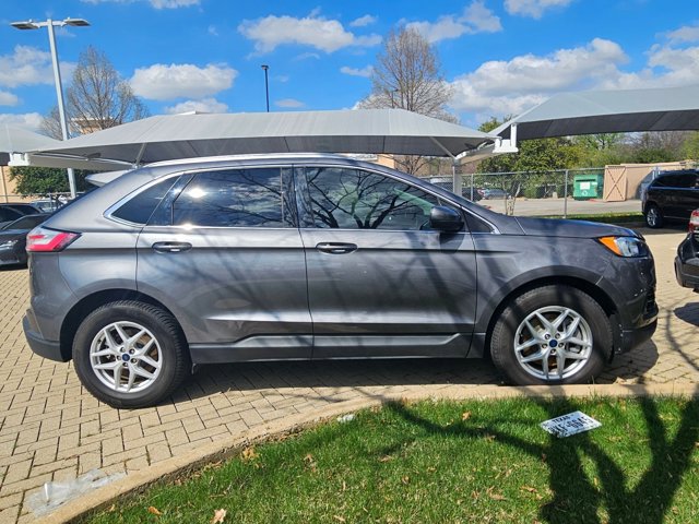 Used 2022 Ford Edge SEL w/ Convenience Package image 4