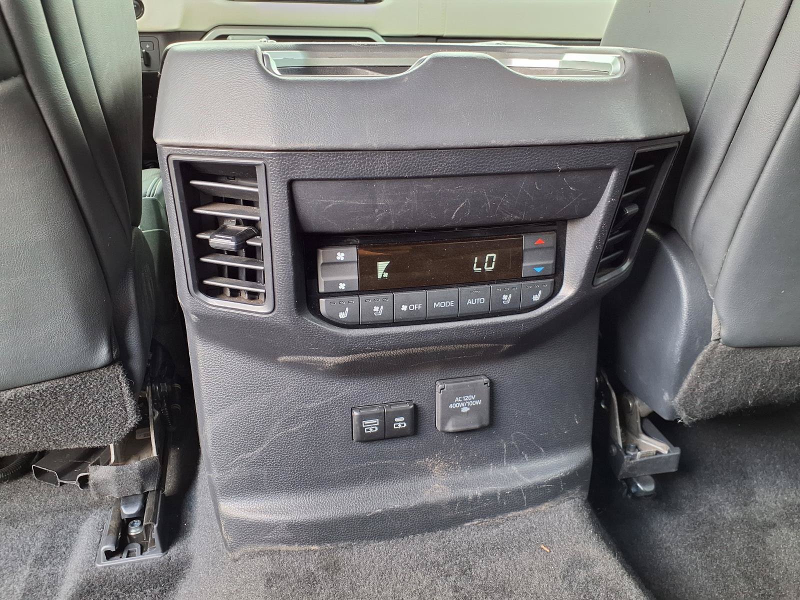 Used 2025 Toyota Sequoia Capstone AWD/4WD image 16