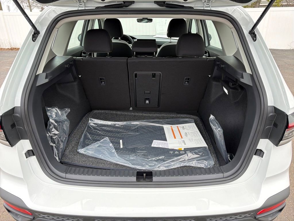 New 2026 Volkswagen Taos S image 25