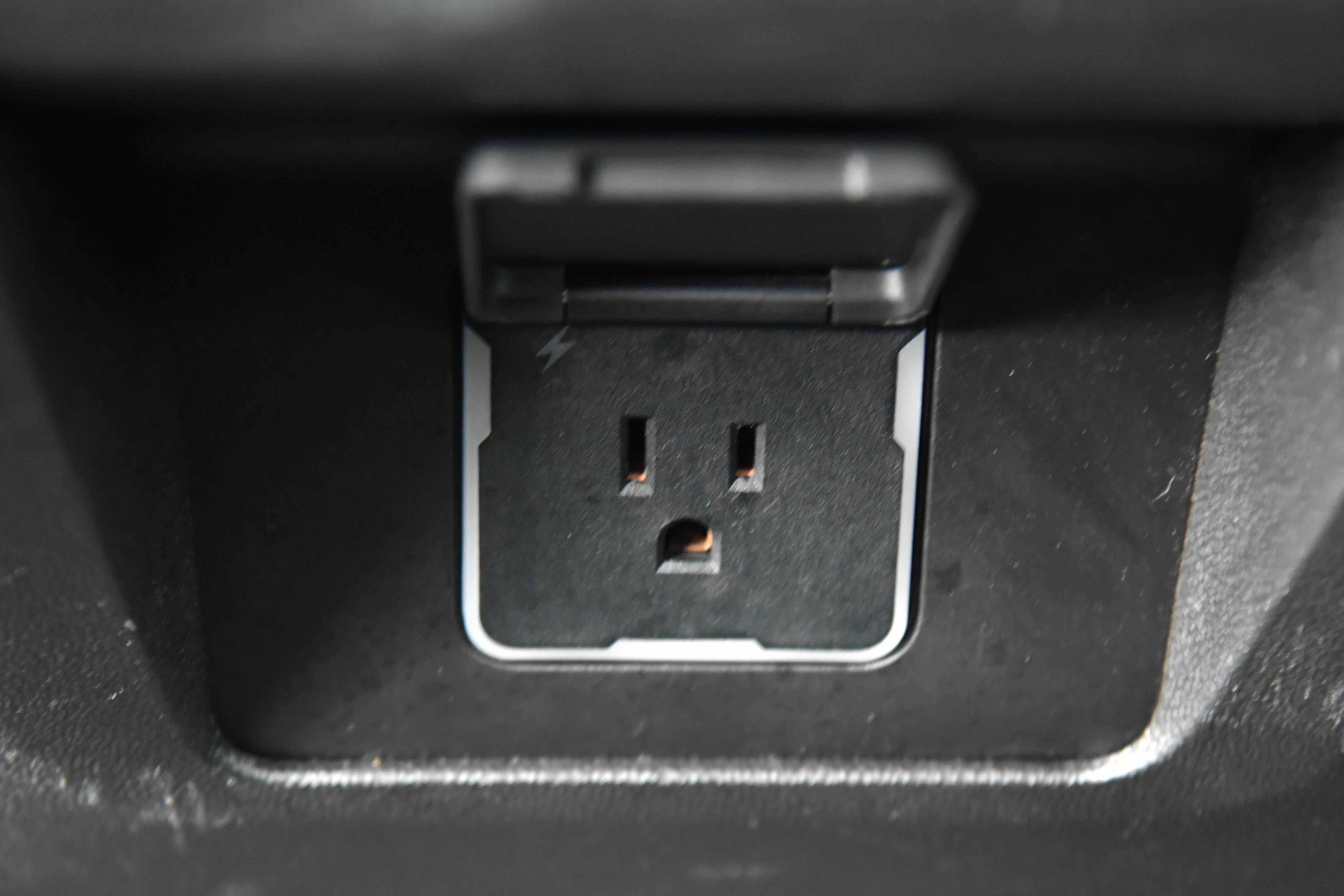 Used 2024 Chevrolet Tahoe LT image 41