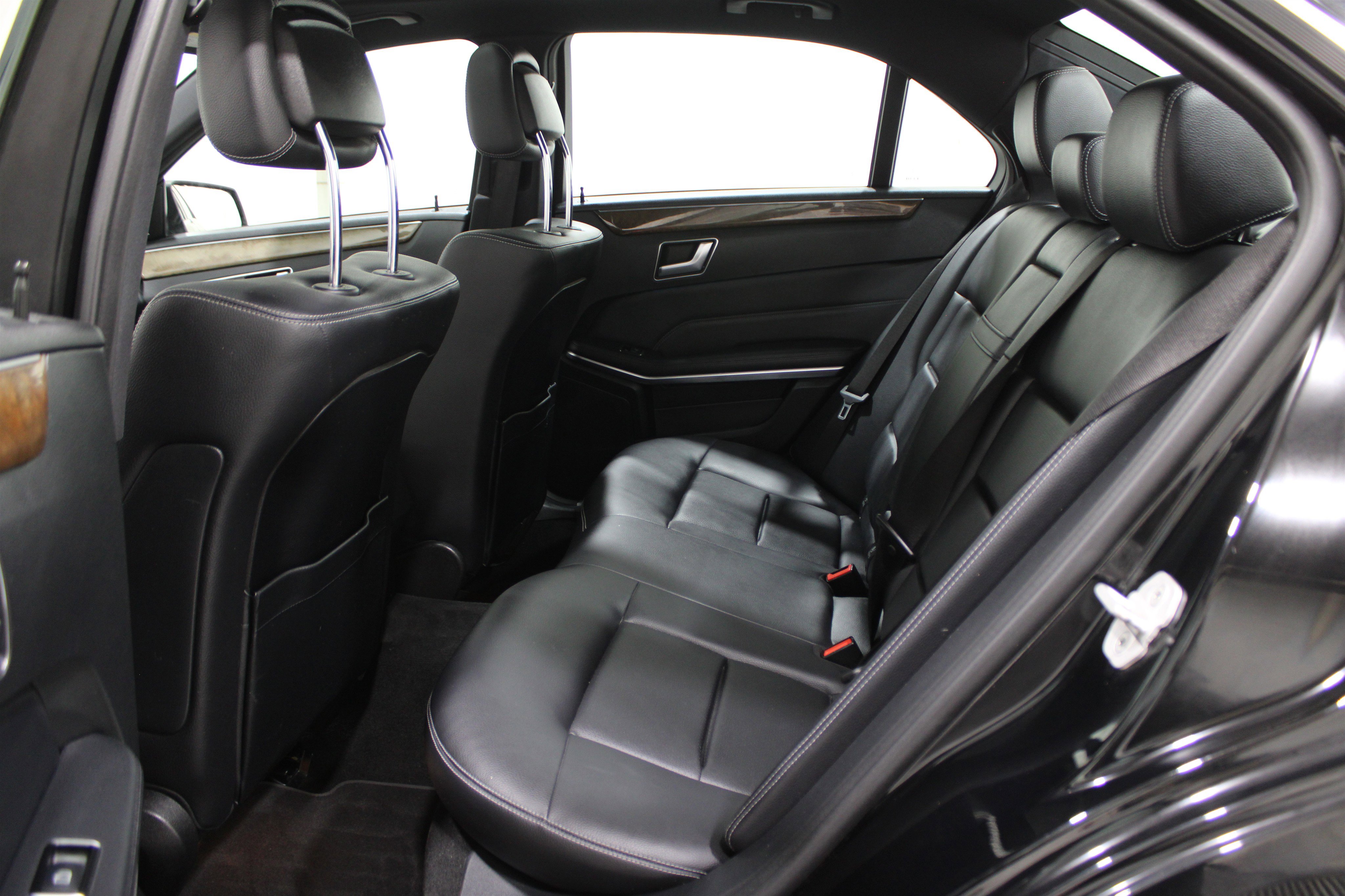 Used 2015 Mercedes-Benz E 350 4MATIC Sedan image 22