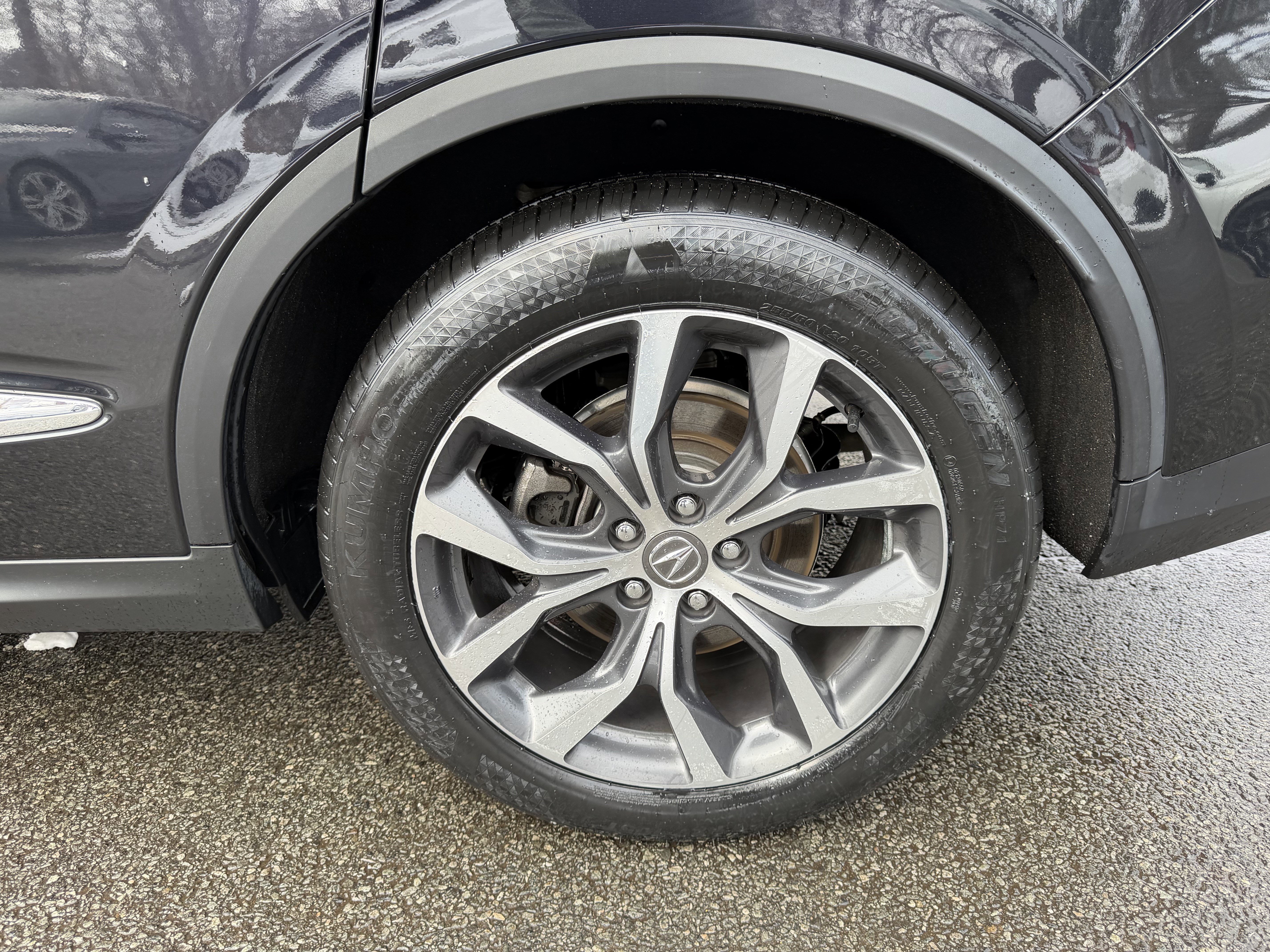 Used 2023 Acura MDX SH-AWD w/ Technology Package image 9