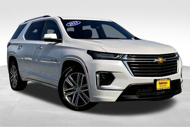 Used 2023 Chevrolet Traverse High Country