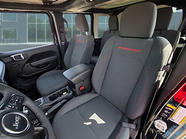 Used 2025 Jeep Wrangler Unlimited Rubicon AWD/4WD image 25