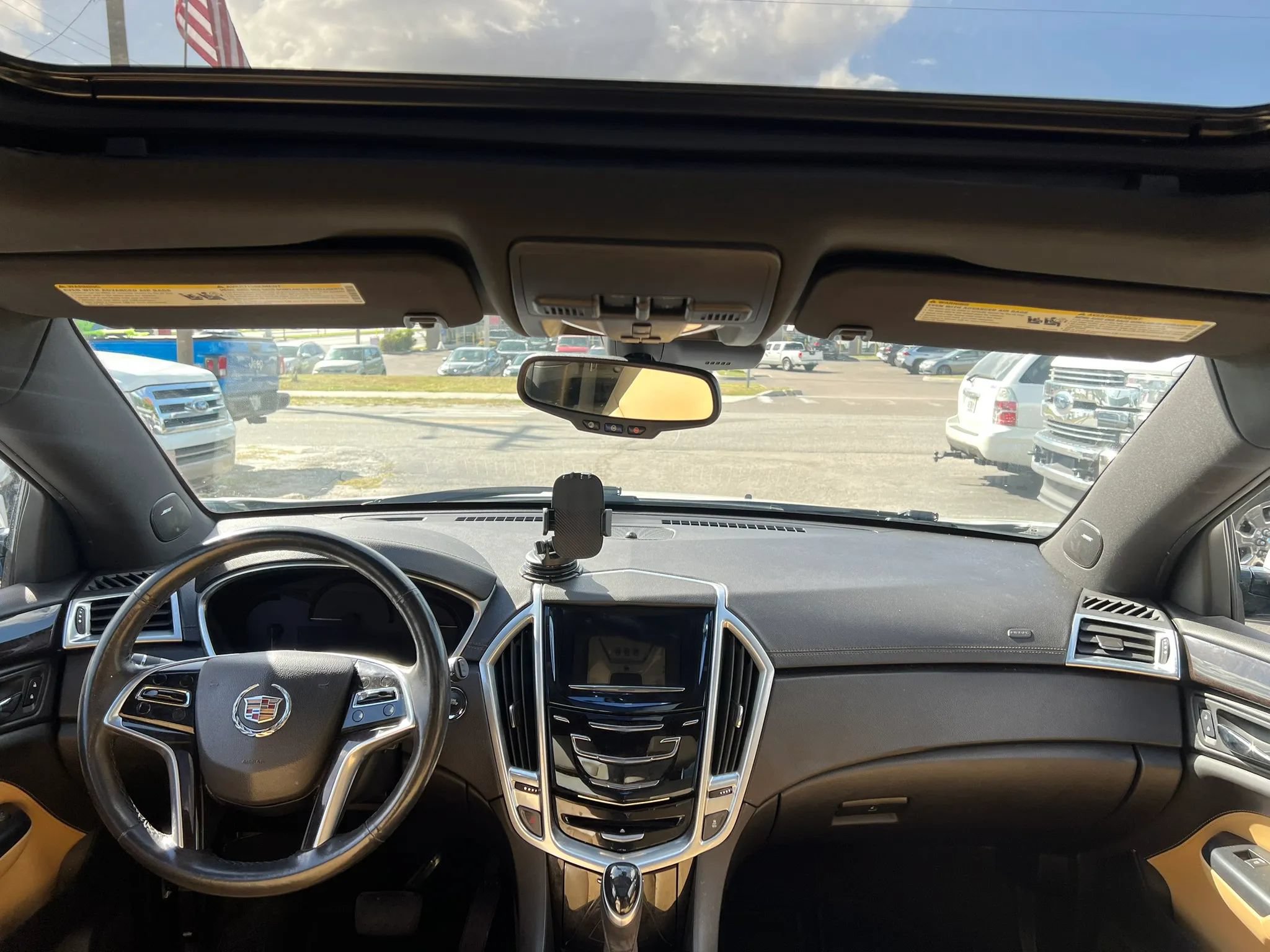 Used 2014 Cadillac SRX Luxury w/ Driver Awareness Package AWD/4WD image 12