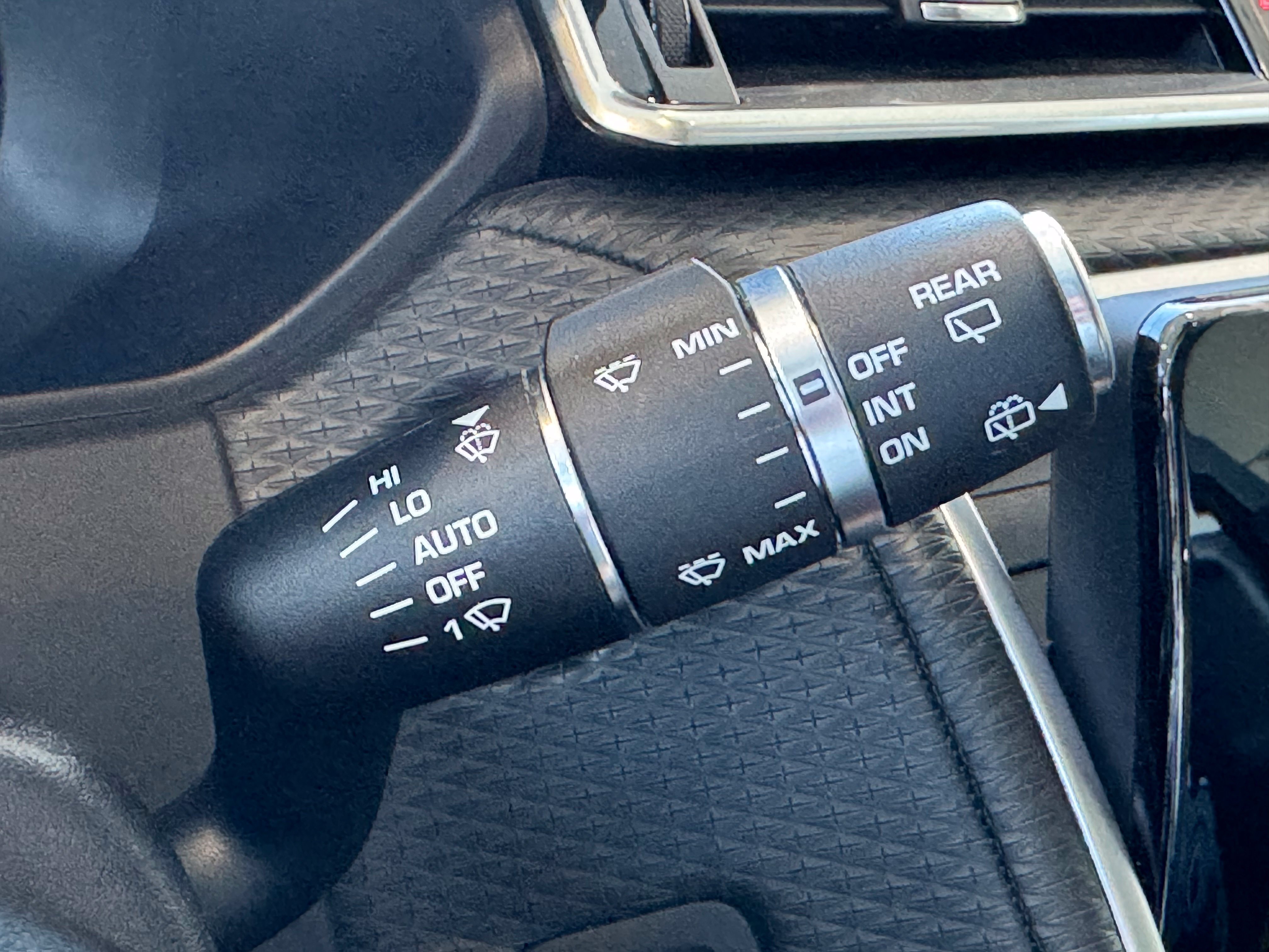 Used 2018 Land Rover Range Rover Velar S AWD/4WD image 63