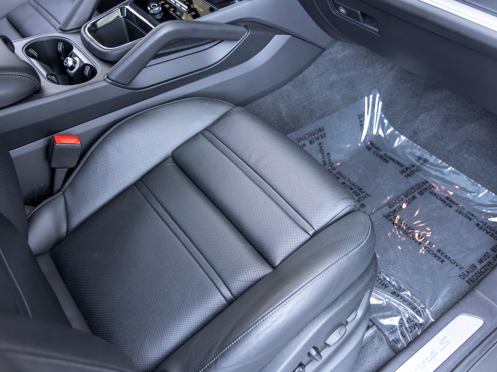 Certified 2024 Porsche Cayenne S AWD/4WD image 60