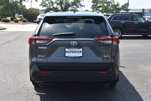 Used 2025 Toyota RAV4 XLE w/ Convenience Package FWD image 6