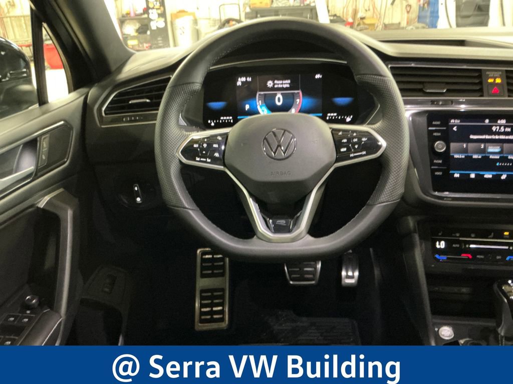Used 2024 Volkswagen Tiguan SE R-Line AWD/4WD image 20