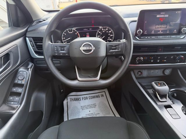 Certified 2025 Nissan Rogue S image 29