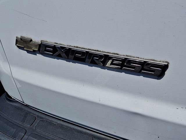 Used 2021 Chevrolet Express 2500 RWD image 13