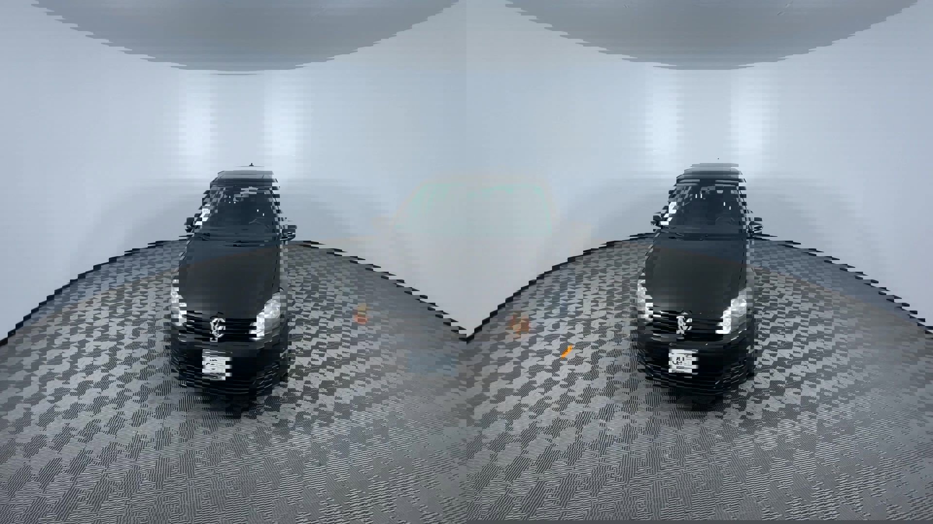 Used 2012 Volkswagen Golf 4-Door image 3